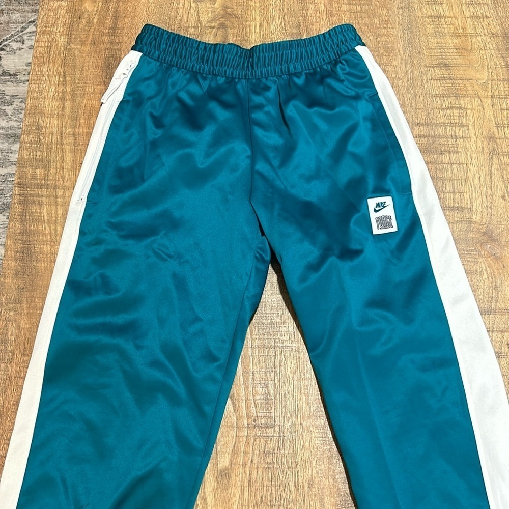 Nike force pants athleisure Activewear